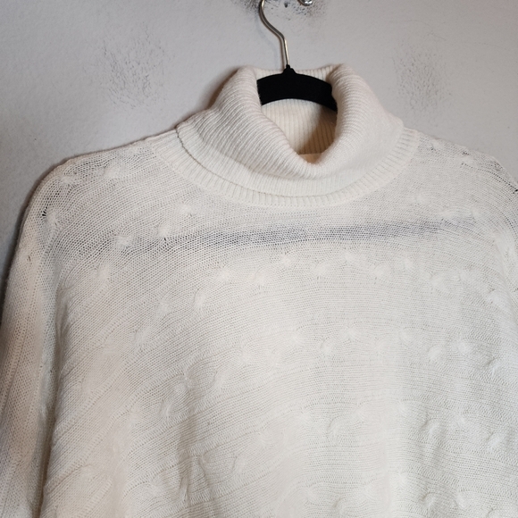 NWT Bianco & Blu Cashmere Merino Wool Cable Knit Cream Sweater Small Oversized - Picture 11 of 16